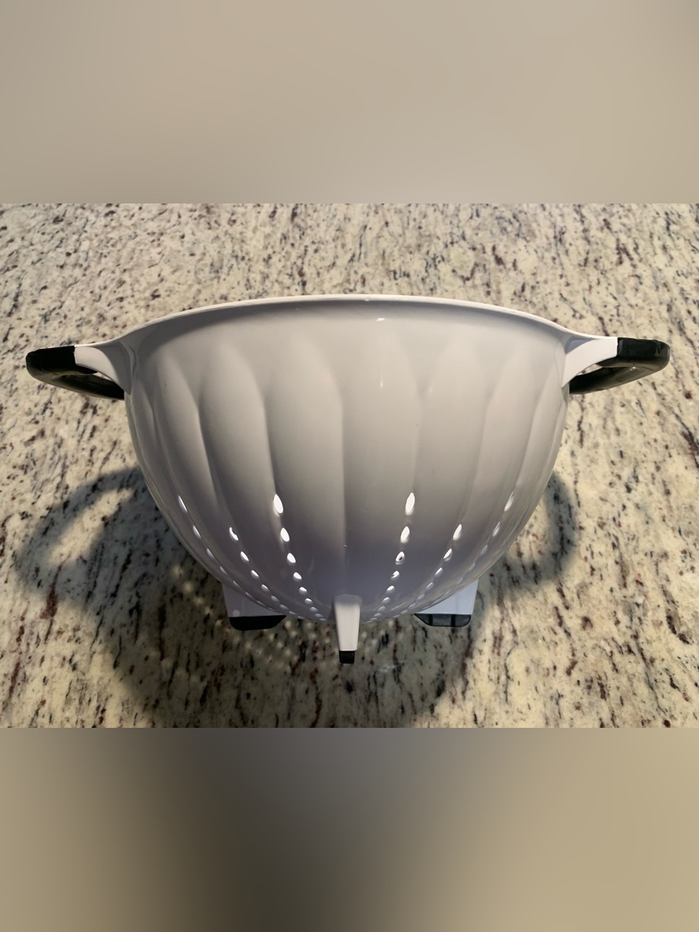 KitchenAid Gourmet 4.7L Colander - White/ Black - Excellent Condition